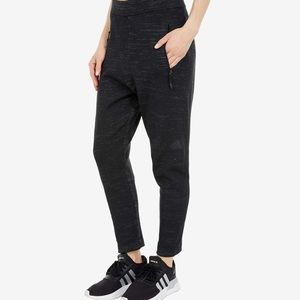 Adidas Z.N.E. Woven sweatpant  - black gray women’s medium - NEW